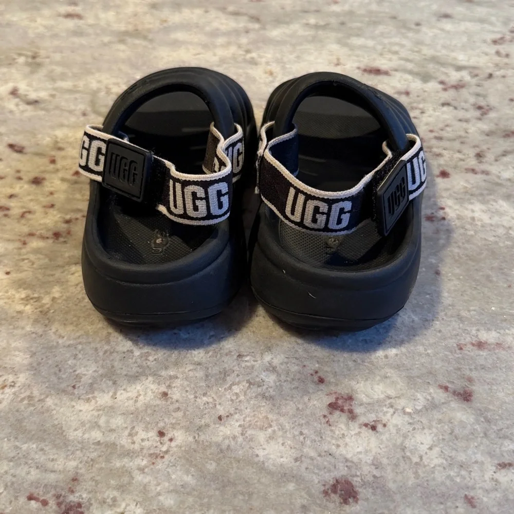 UGG Kids Sandals Black Chunky Platform Slingback Toddler 7 8 (Estimated)